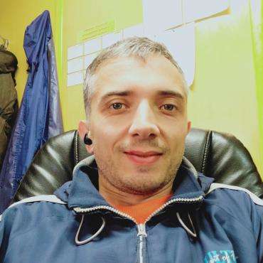 Дмитрий,42 года